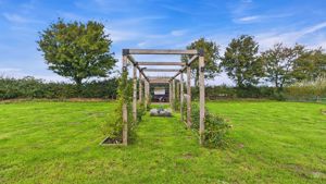 Photo 33- click for photo gallery